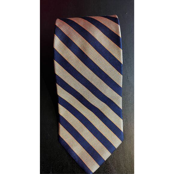 Brooks Brothers tie - Picture 1 of 4